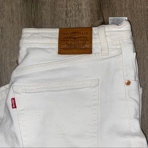 levi’s ribcage straight 32” white denim
